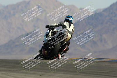 media/May-15-2022-SoCal Trackdays (Sun) [[33a09aef31]]/Turn 9 Backside Set 2 (930am)/